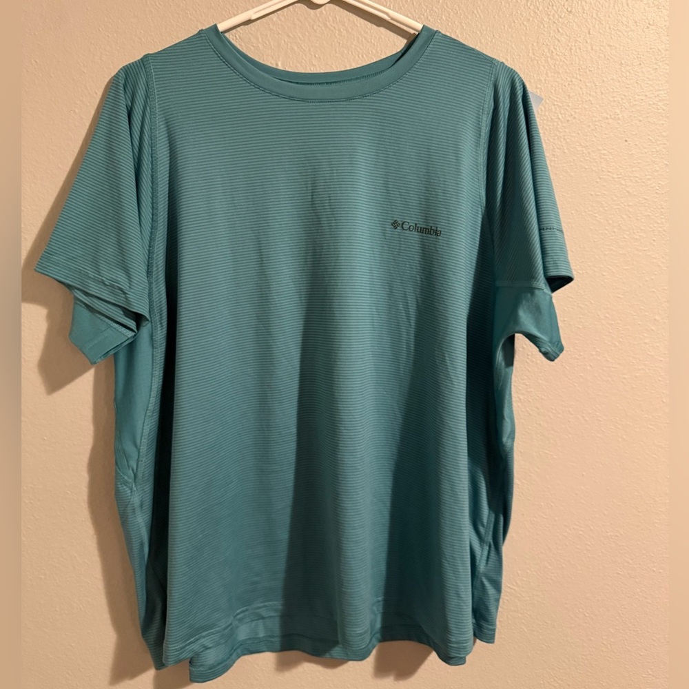 Columbia Women's Teal Short Sleeve- 2X